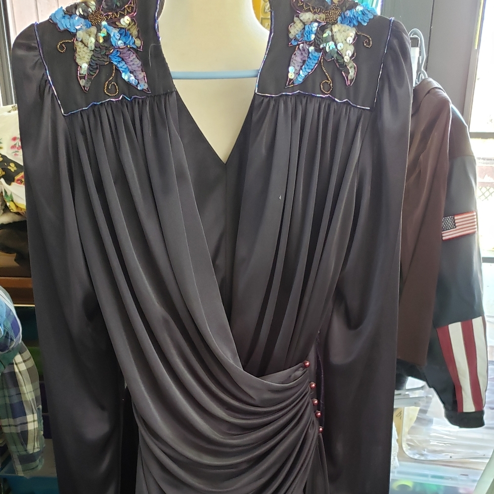 Wtg beaded abby Kent draped dress